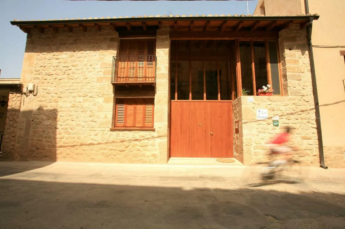 La Premsa Guest House Arnes
