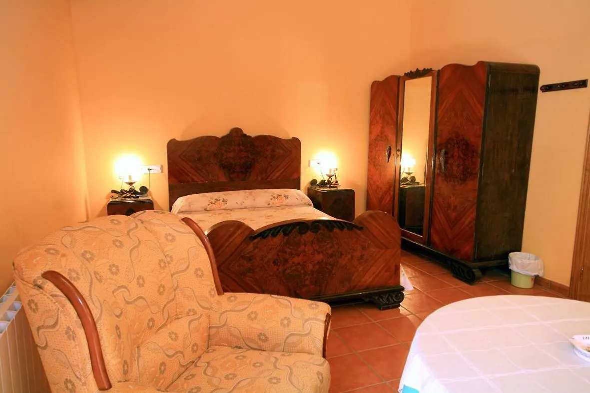 La Premsa Guest House Arnes Spain